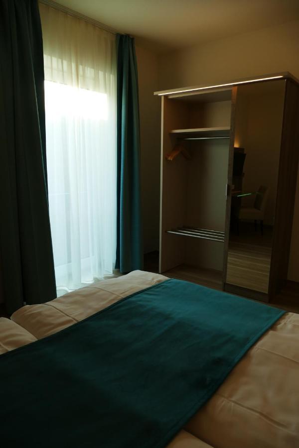סולטאו Meyn'S Apartments & Hotel מראה חיצוני תמונה